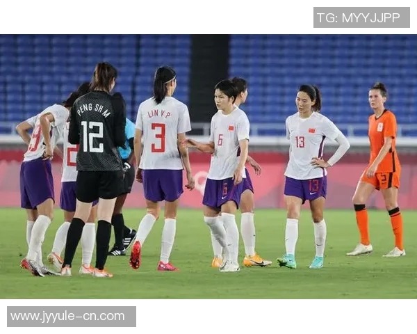 中国足球发展困境与球星个人表现之间的差异与关系分析